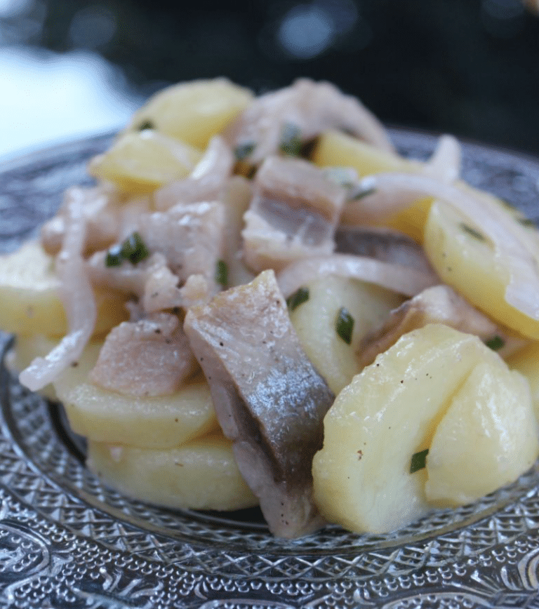 Salade de pomme de terre et harengs fumés