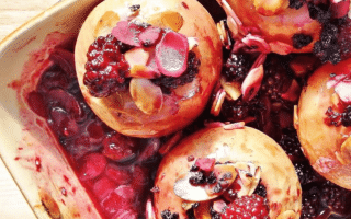 Pomme au four aux fruits rouges